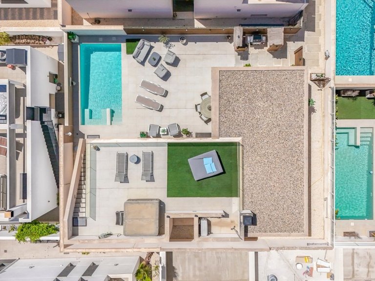 Villa for Sale in Benijofar, Alicante 46