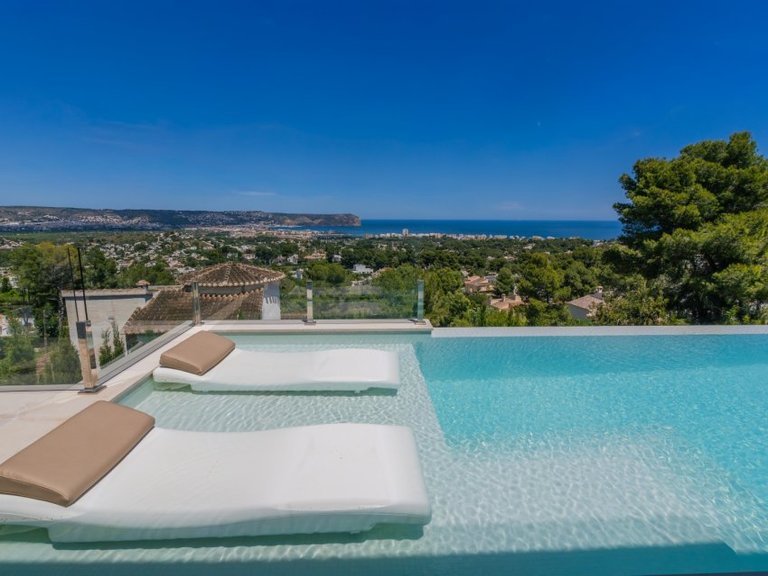 Villa for Sale in Jávea / Xàbia, Alicante 12