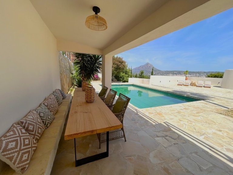 Villa for Sale in Jávea / Xàbia, Alicante 11