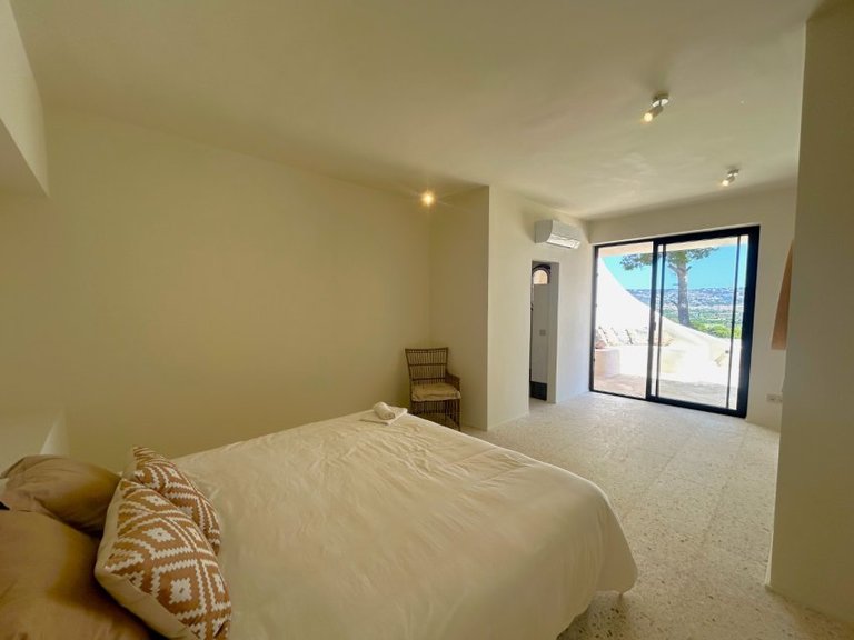 Villa for Sale in Jávea / Xàbia, Alicante 41