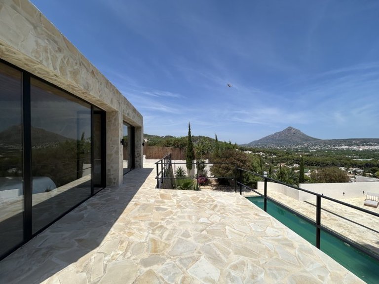 Villa for Sale in Jávea / Xàbia, Alicante 43