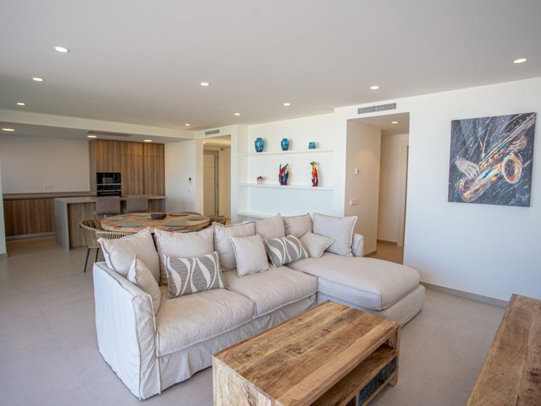 Villa for Sale in Benitachell / El Poble Nou De Benitatxell, Alicante 4