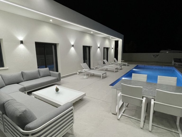Villa for Sale in La Romana, Alicante 9