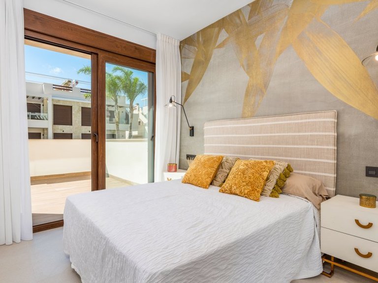 Apartment for Sale in Torrevieja, Alicante 32