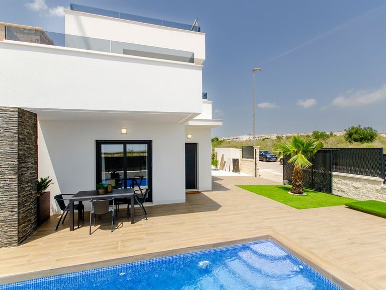 Villa for Sale in Orihuela Costa, Alicante 13