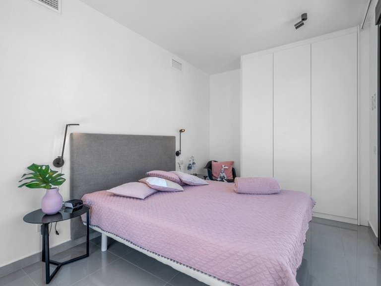 Villa for Sale in Guardamar Del Segura, Alicante 30