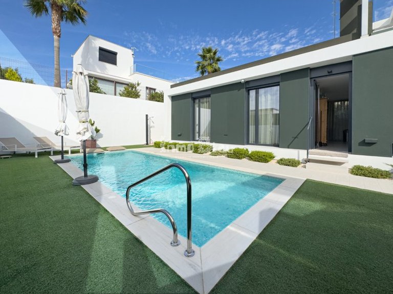 Villa for Sale in Polop, Alicante 3