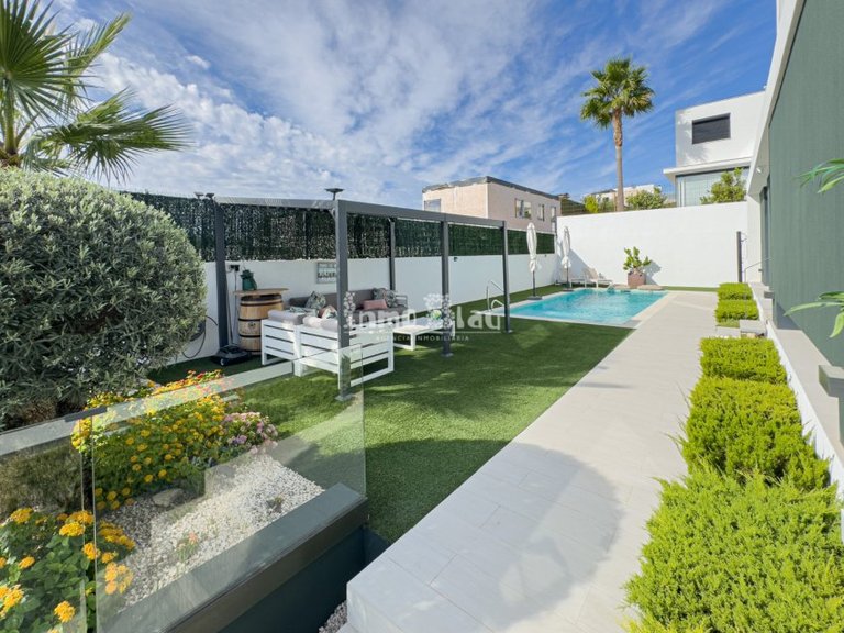 Villa for Sale in Polop, Alicante 13