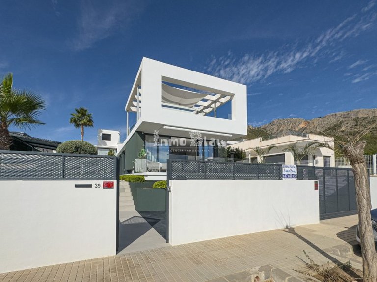 Villa for Sale in Polop, Alicante 17