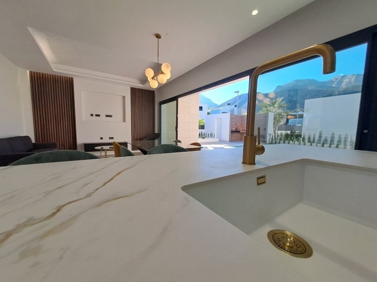 Villa for Sale in Polop, Alicante 4
