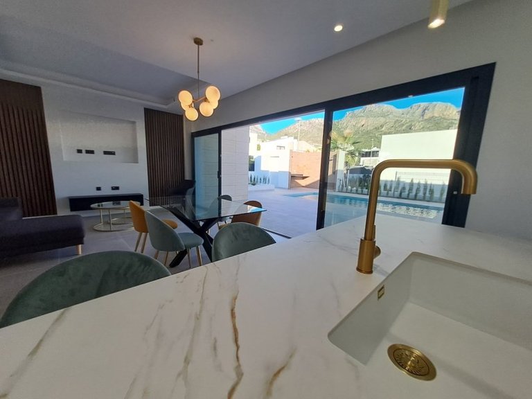 Villa for Sale in Polop, Alicante 5