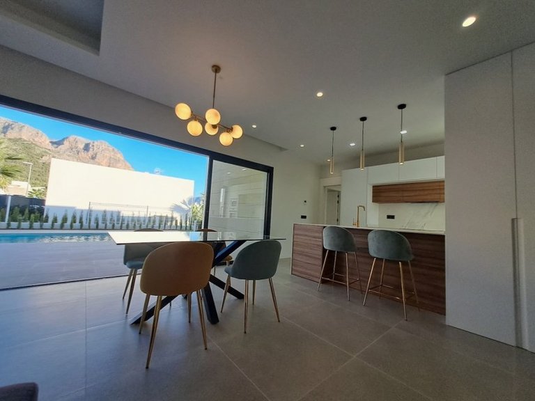 Villa for Sale in Polop, Alicante 9