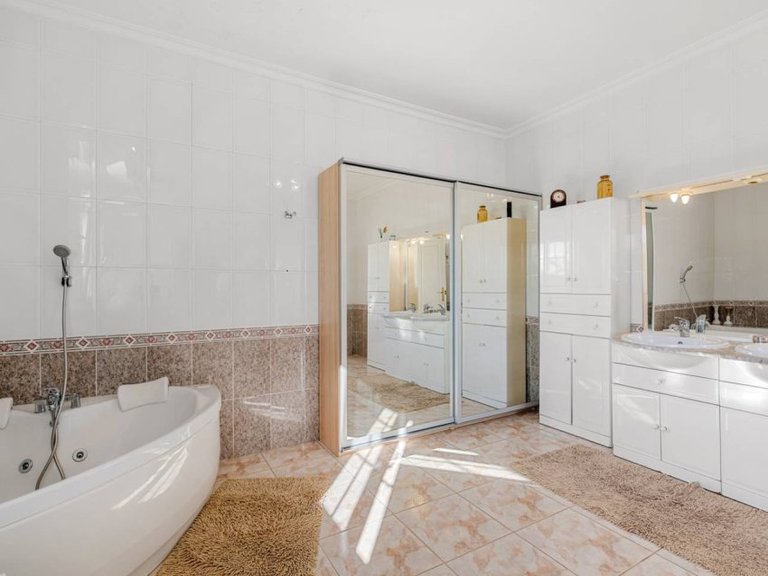 Country House for Sale in Los Montesinos, Alicante 12