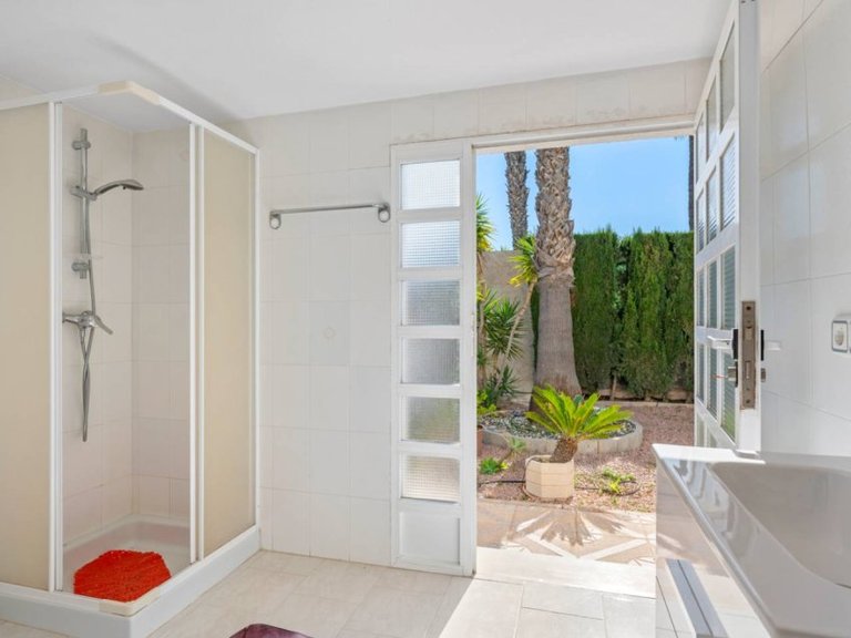 Villa for Sale in Ciudad Quesada, Alicante 17