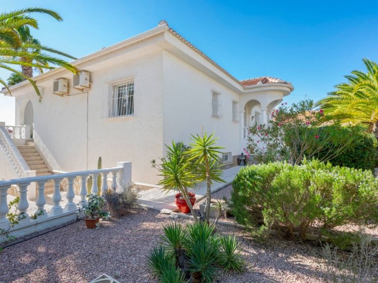 Villa for Sale in Ciudad Quesada, Alicante 26