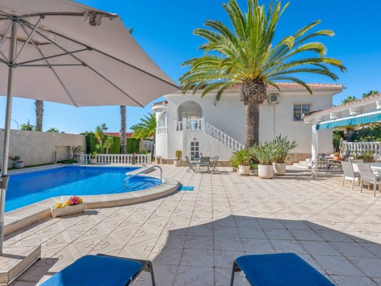Villa for Sale in Ciudad Quesada, Alicante 28