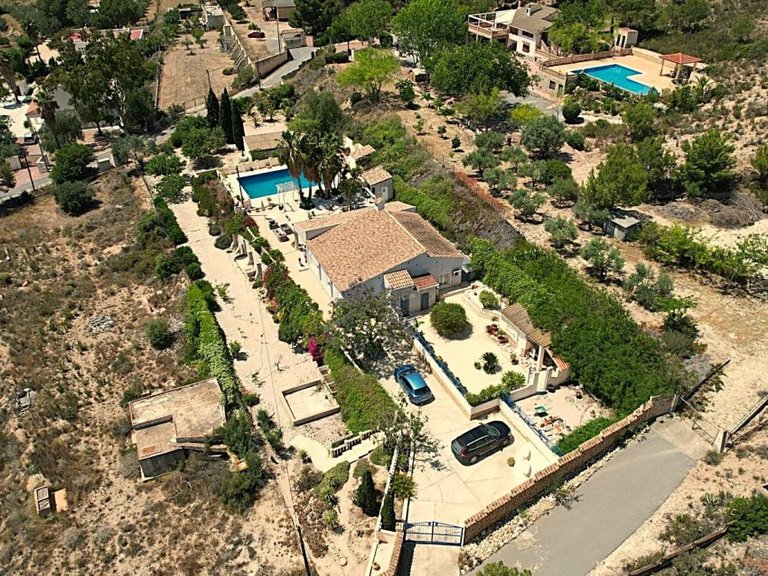 Villa for Sale in Aspe, Alicante 48