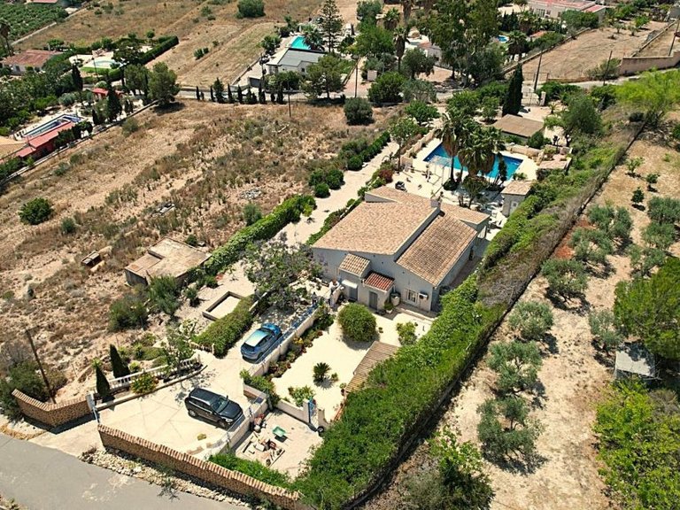 Villa for Sale in Aspe, Alicante 49