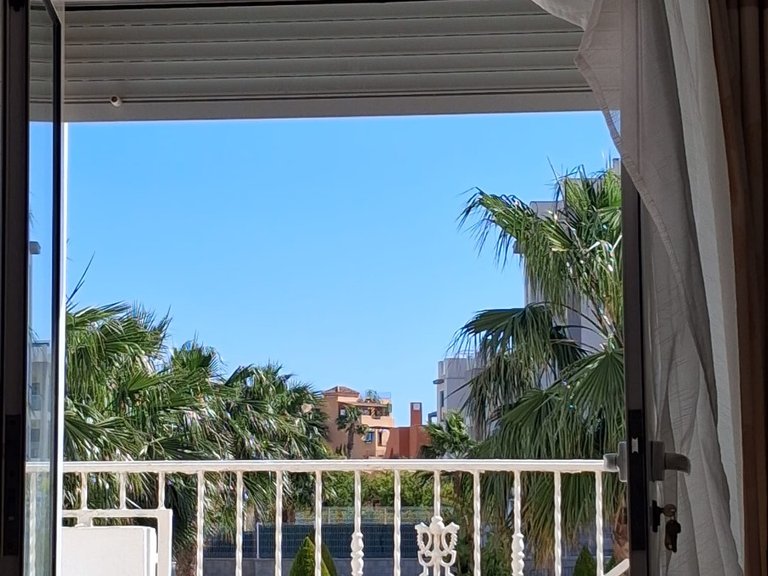 Apartment for Sale in Villamartín, Alicante 40