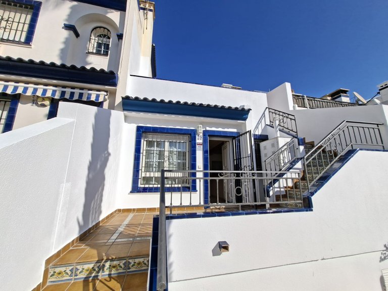 Apartment for Sale in Villamartín, Alicante 13