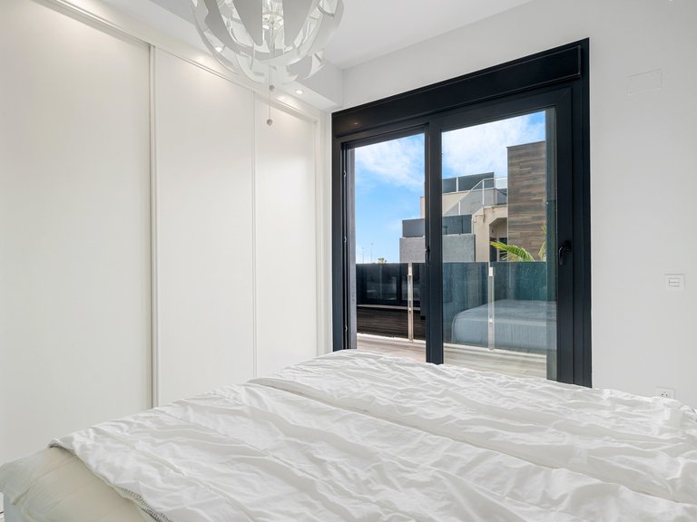 Villa for Sale in Lomas de Cabo Roig, Orihuela Costa, Alicante 18