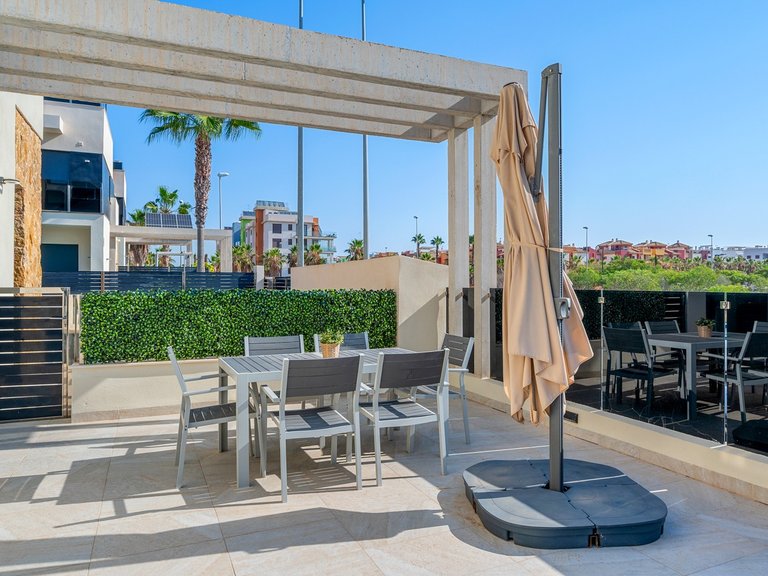 Villa for Sale in Lomas de Cabo Roig, Orihuela Costa, Alicante 40