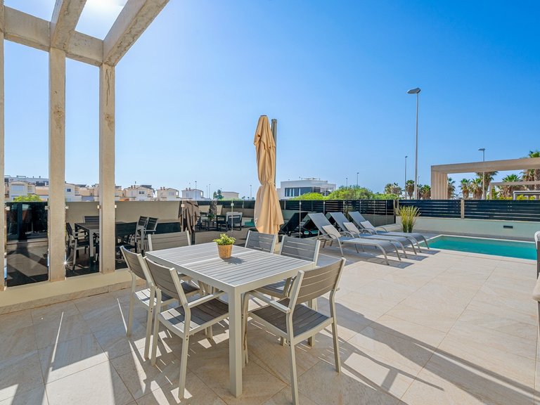Villa for Sale in Lomas de Cabo Roig, Orihuela Costa, Alicante 41