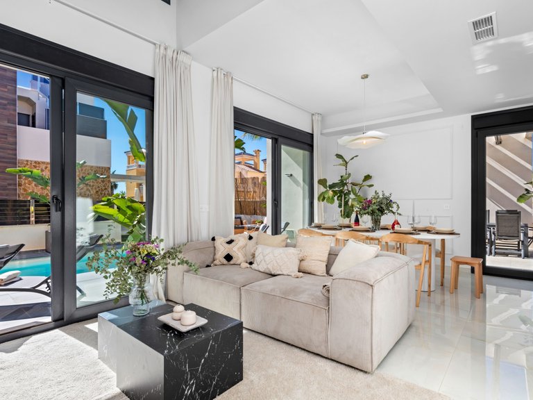 Villa for Sale in Lomas de Campoamor, Orihuela Costa, Alicante 5