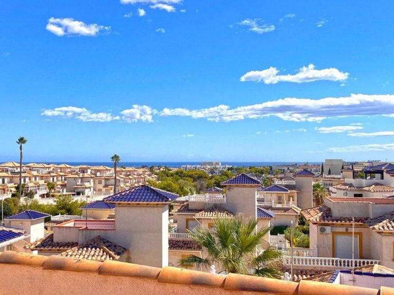 Villa for Sale in Costa Blanca La Zenia, Alicante 2