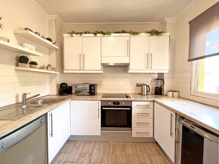 Villa for Sale in Costa Blanca La Zenia, Alicante 20