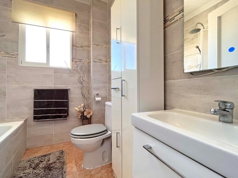 Villa for Sale in Costa Blanca La Zenia, Alicante 9