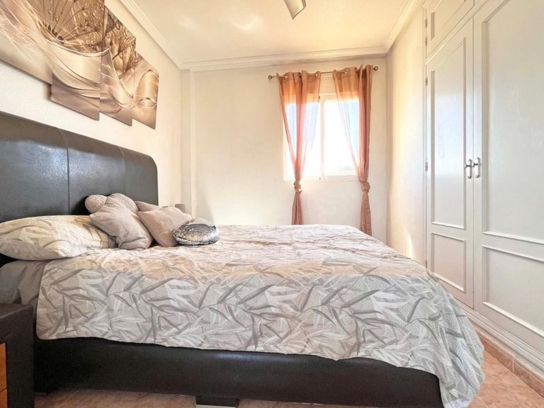 Villa for Sale in Costa Blanca La Zenia, Alicante 10