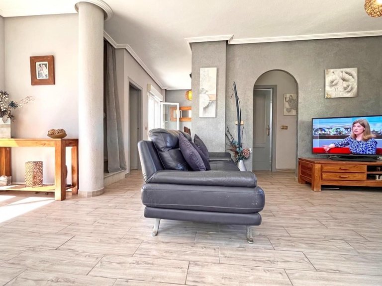 Villa for Sale in Costa Blanca La Zenia, Alicante 28