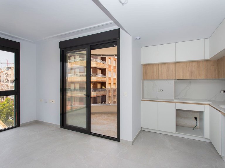 Apartment for Sale in Costa Blanca Torrevieja, Alicante 9