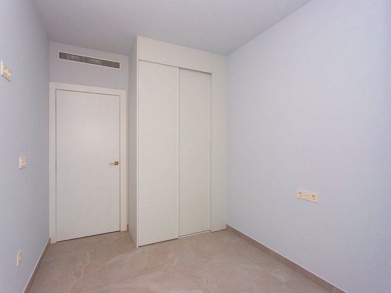 Apartment for Sale in Costa Blanca Torrevieja, Alicante 27