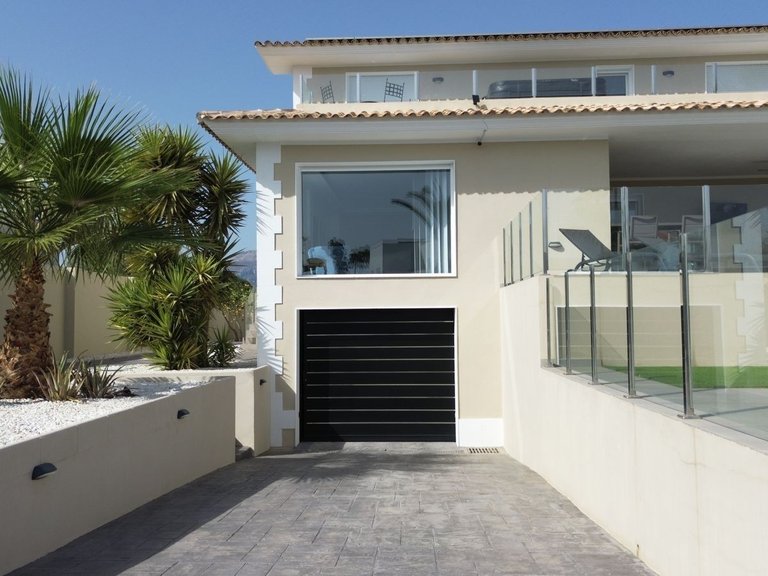 Villa for Sale in Costa Blanca Alfas Del Pi, Alicante 28