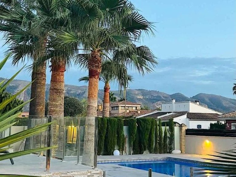 Villa for Sale in Costa Blanca Alfas Del Pi, Alicante 25