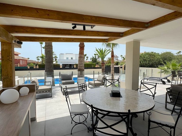 Villa for Sale in Costa Blanca Alfas Del Pi, Alicante 21