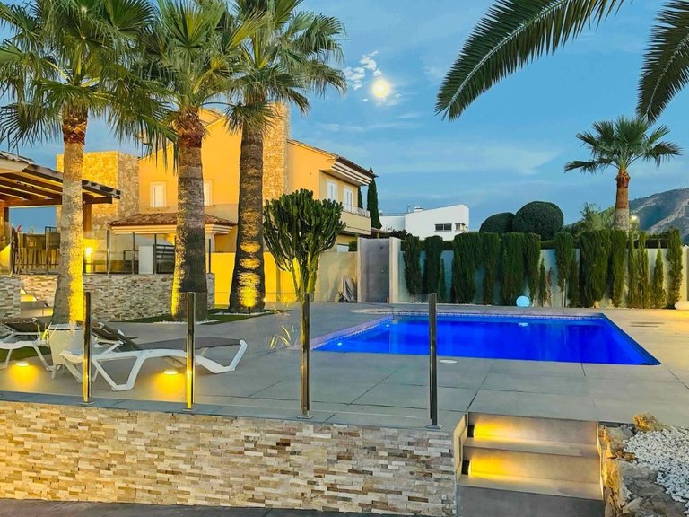 Villa for Sale in Costa Blanca Alfas Del Pi, Alicante 45