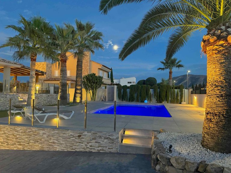 Villa for Sale in Costa Blanca Alfas Del Pi, Alicante 47