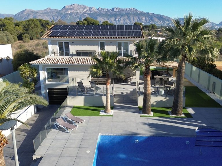 Villa for Sale in Costa Blanca Alfas Del Pi, Alicante 43