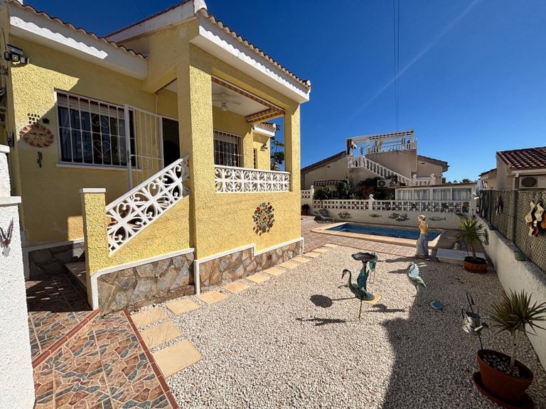 Villa for Sale in Ciudad Quesada, Alicante 4