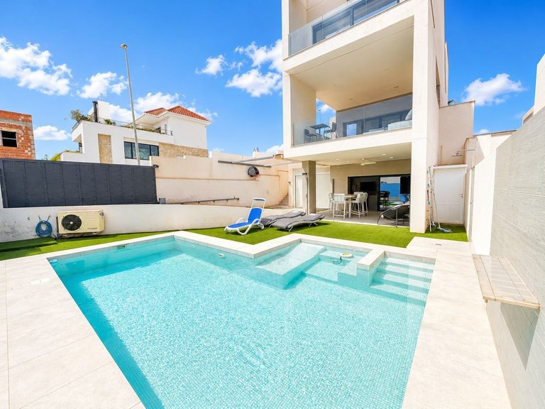 Villa for Sale in Costa Blanca Benijofar, Alicante 2