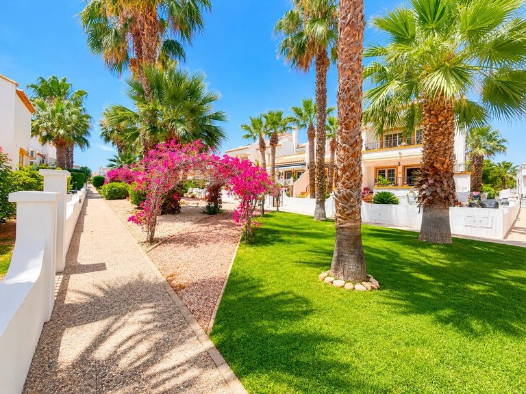 Apartment for Sale in Los Dolses, Alicante 30