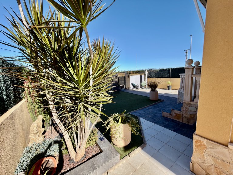 Villa for Sale in Guardamar, Alicante 23