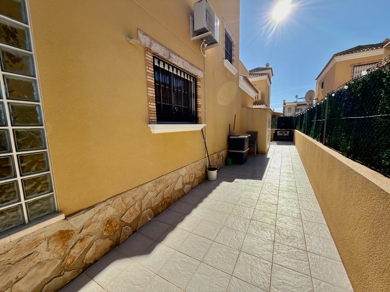 Villa for Sale in Guardamar, Alicante 24