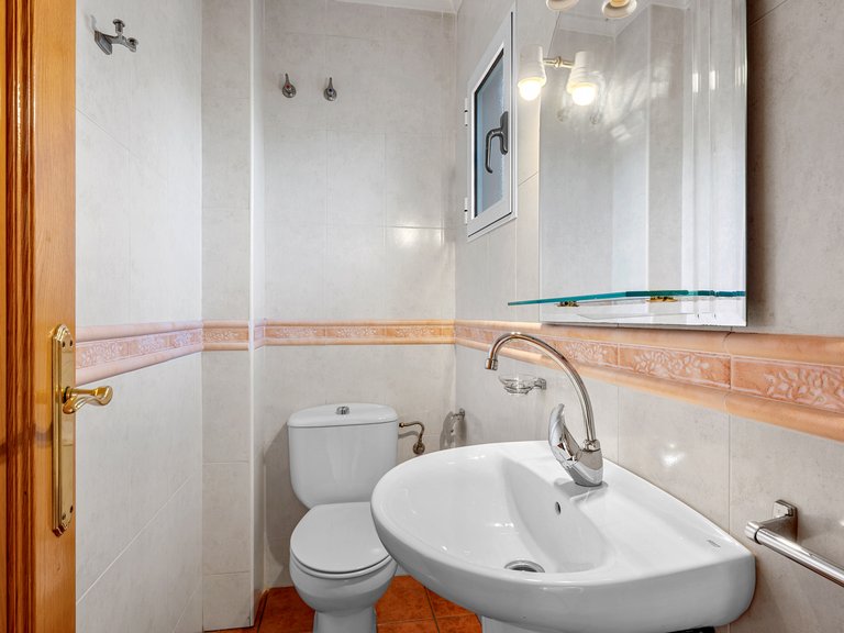 Country House for Sale in Los Montesinos, Alicante 9
