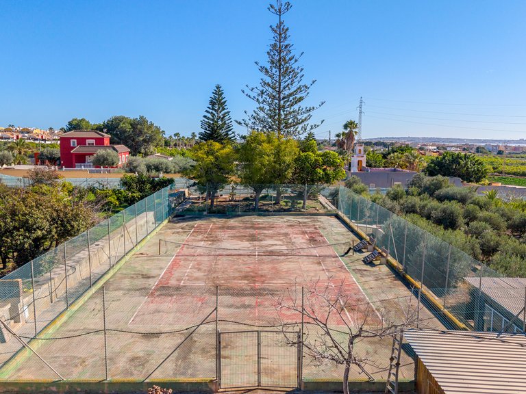 Country House for Sale in Los Montesinos, Alicante 26