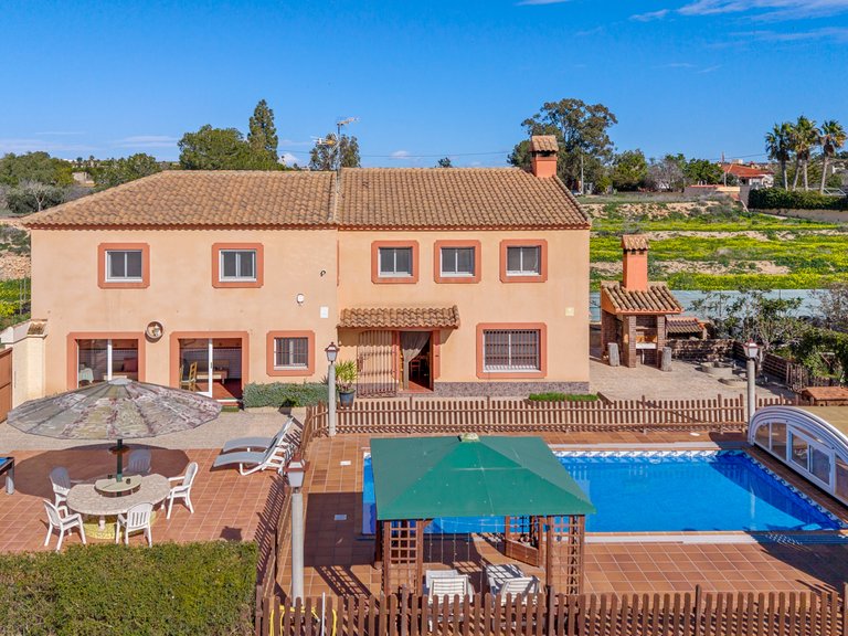 Country House for Sale in Los Montesinos, Alicante 23