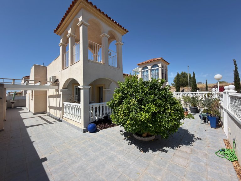 Villa for Sale in Algorfa, Alicante 11